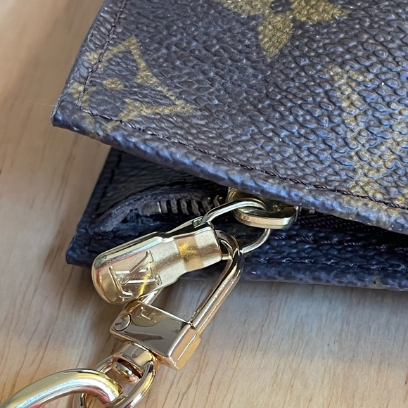 Authentic Louis Vuitton Monogram Bucket Pouch PM W Box ,dust bag/unbranded chain - Picture 8 of 12